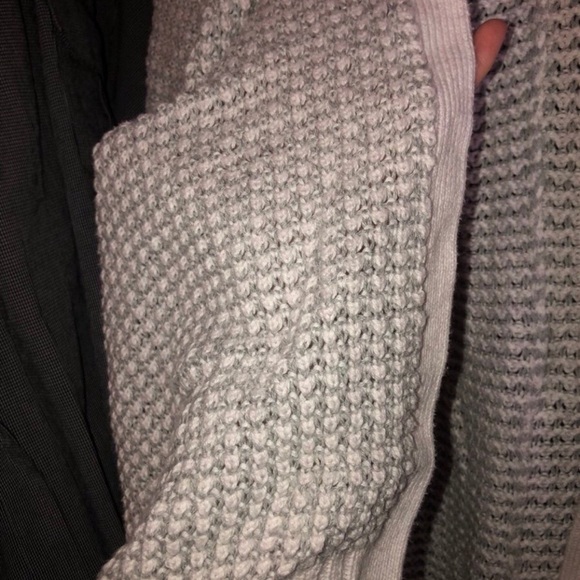 Cardigan - Picture 3 of 4